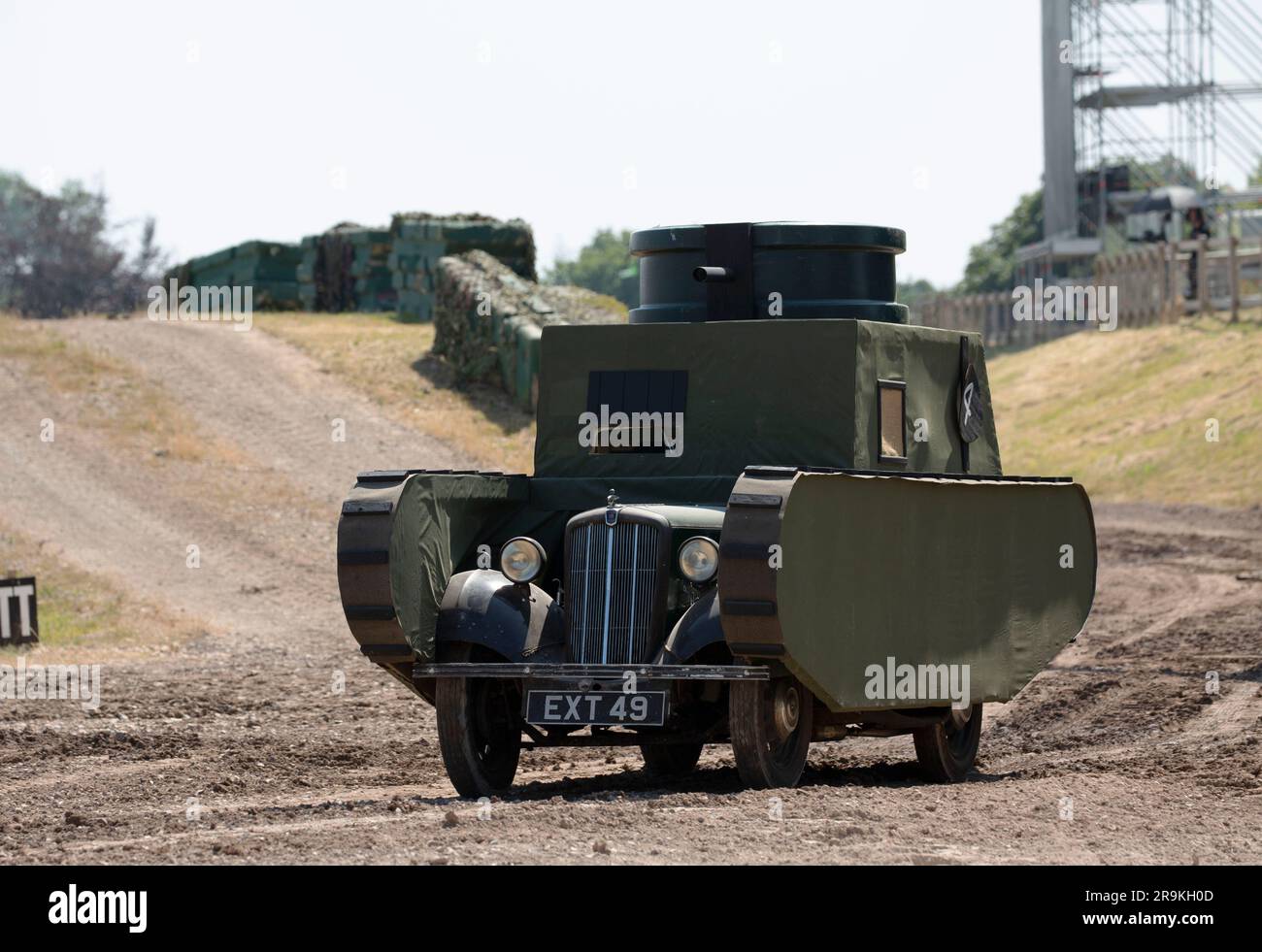 Replica tedesca del carro armato fittizio basata su un'auto a motore Austin 7 usata dalla Germania per sviluppare tattiche di carro durante la limitazione del trattato nel periodo fino alla seconda guerra mondiale Foto Stock