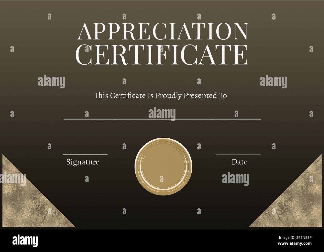 Testo del certificato di apprezzamento in bianco con spazio per i dettagli e sigillo dorato su sfondo marrone Foto Stock