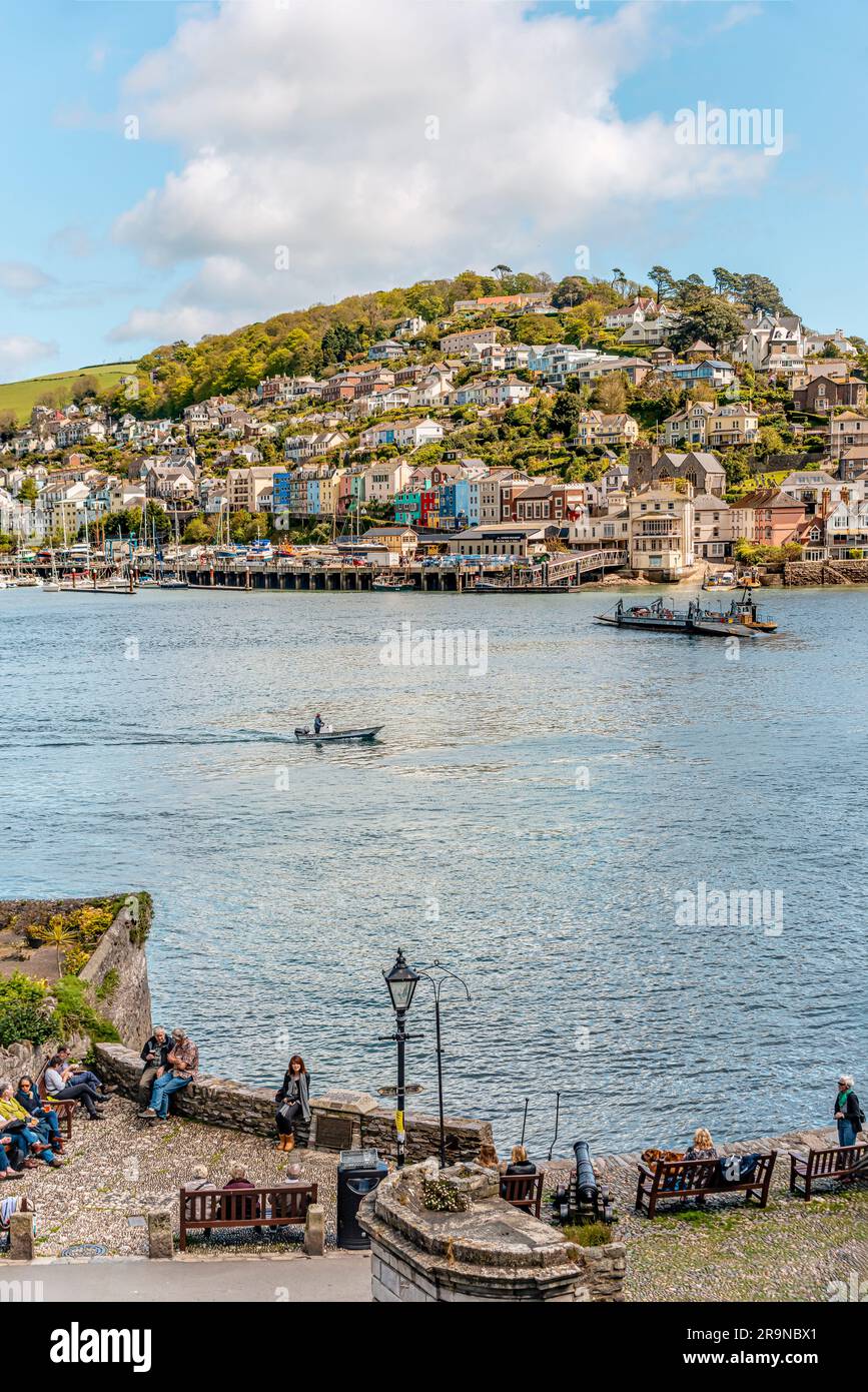 Vista sul Porto di Dartmouth e Kingswear presso il fiume Dart, Devon, Inghilterra, Regno Unito Foto Stock