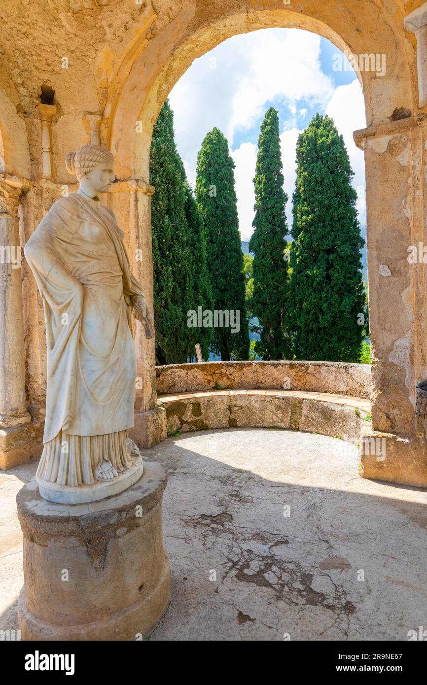 Statua di Cerere a Villa Cimbrone, Ravello, Costiera Amalfitana, Campania, Italia, Europa sud-occidentale Foto Stock