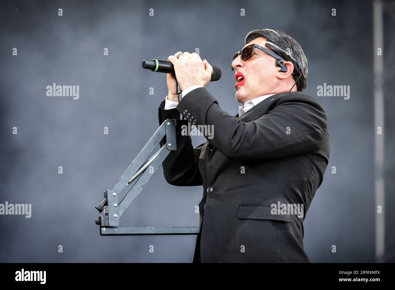 Oslo, Norvegia. 24 giugno 2023. Il gruppo rock americano Puscifer esegue un concerto dal vivo durante il festival musicale norvegese Tons of Rock 2023 a Oslo. Qui il cantante Maynard James Keenan è visto dal vivo sul palco. (Foto di Gonzales - Terje Dokken). Foto Stock