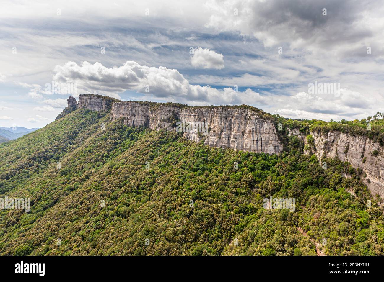 Intorno alla cascata Salt de Sallent, Rupit, Barcellona, Spagna Foto Stock