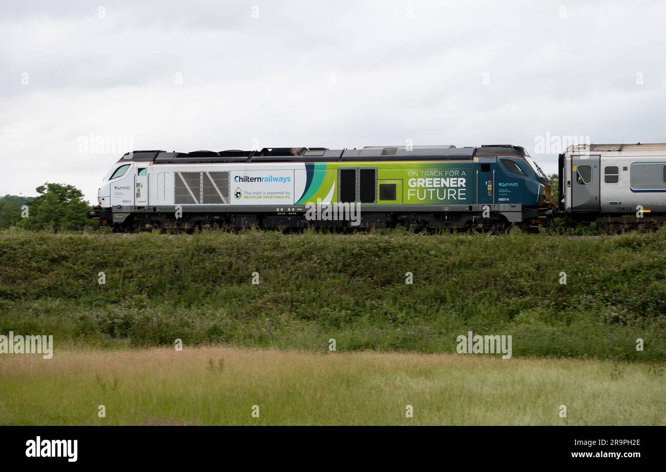Locomotiva diesel della classe 68 della Chiltern Railways n. 68014, alimentata da olio vegetale riciclato. Foto Stock