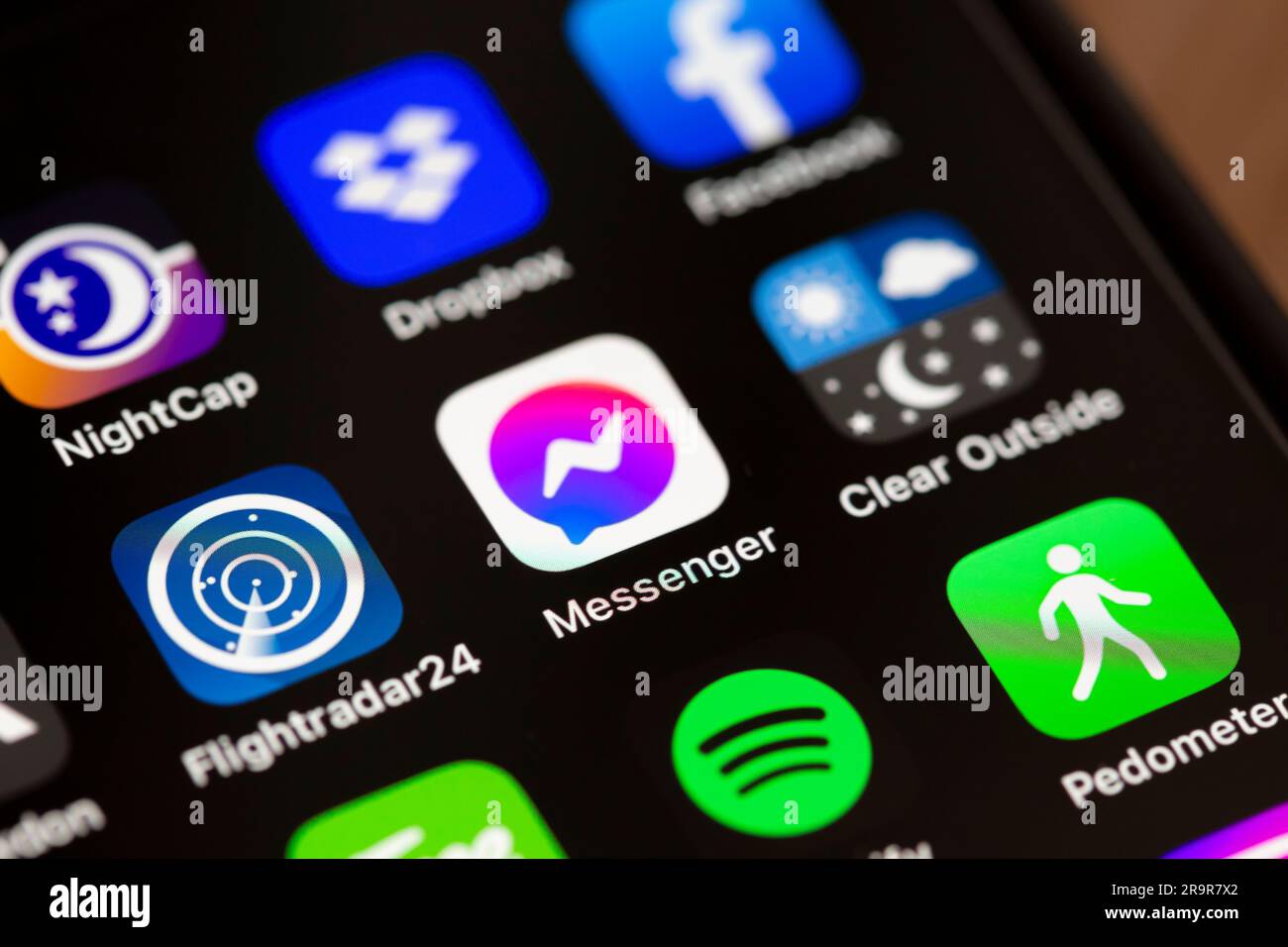 Un primo piano dell'app Messenger sullo schermo di uno smartphone Apple. Foto Stock