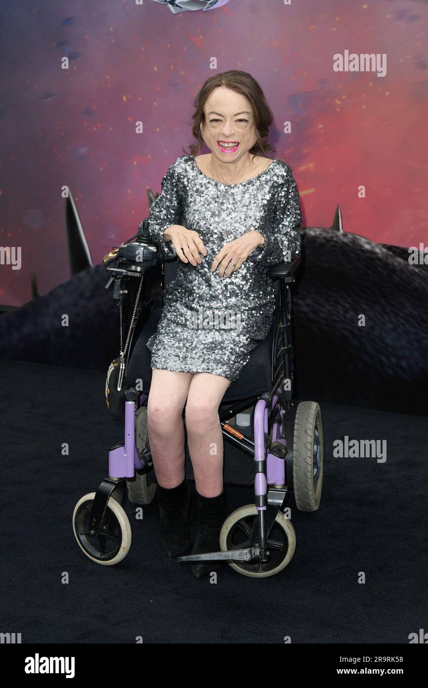 Londra, Regno Unito . 28 giugno, 2023 . Liz Carr nella foto della prima britannica di THE WITCHER Season 3 tenutasi all'Outernet & HERE Building, Charing Cross Rd. Crediti: Alan D West/Alamy Live News Foto Stock