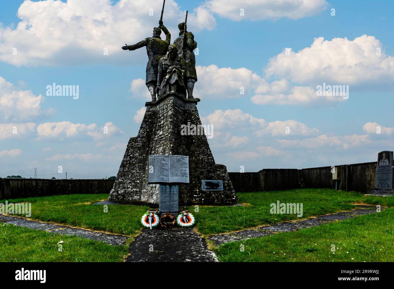 Il War of Independence commemorative Military Memorial vicino a Shankhill Cross, Elphin, County Roscommon, commemora la guerra d'indipendenza irlandese. Foto Stock
