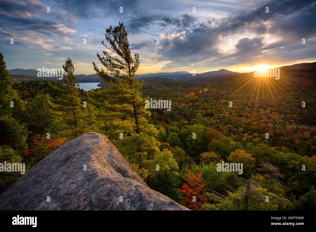 Tramonto su Watch Hill, Adirondack Mountains, New York, USA Foto Stock