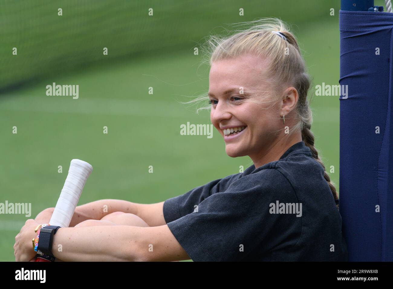 Harriet Dart (GBR) sui campi di pratica prima di giocare il secondo giorno del Rothesay International, al Devonshire Park, Eastbourne, Regno Unito. 27 giugno Foto Stock