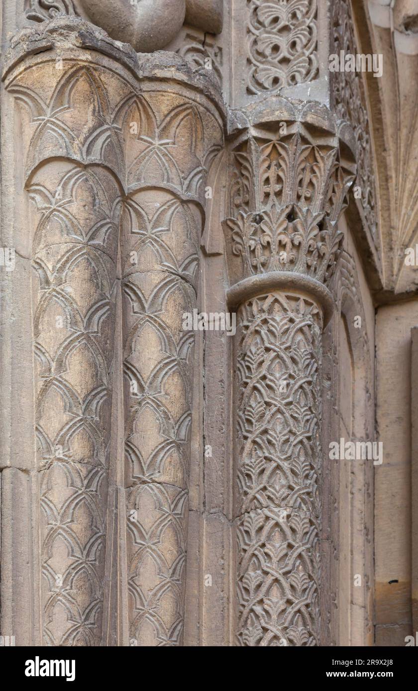Artistici scalpellini, Ince Minare Medresesi, Museo di oggetti in legno e Stonemasonry, Konya, Turchia Foto Stock