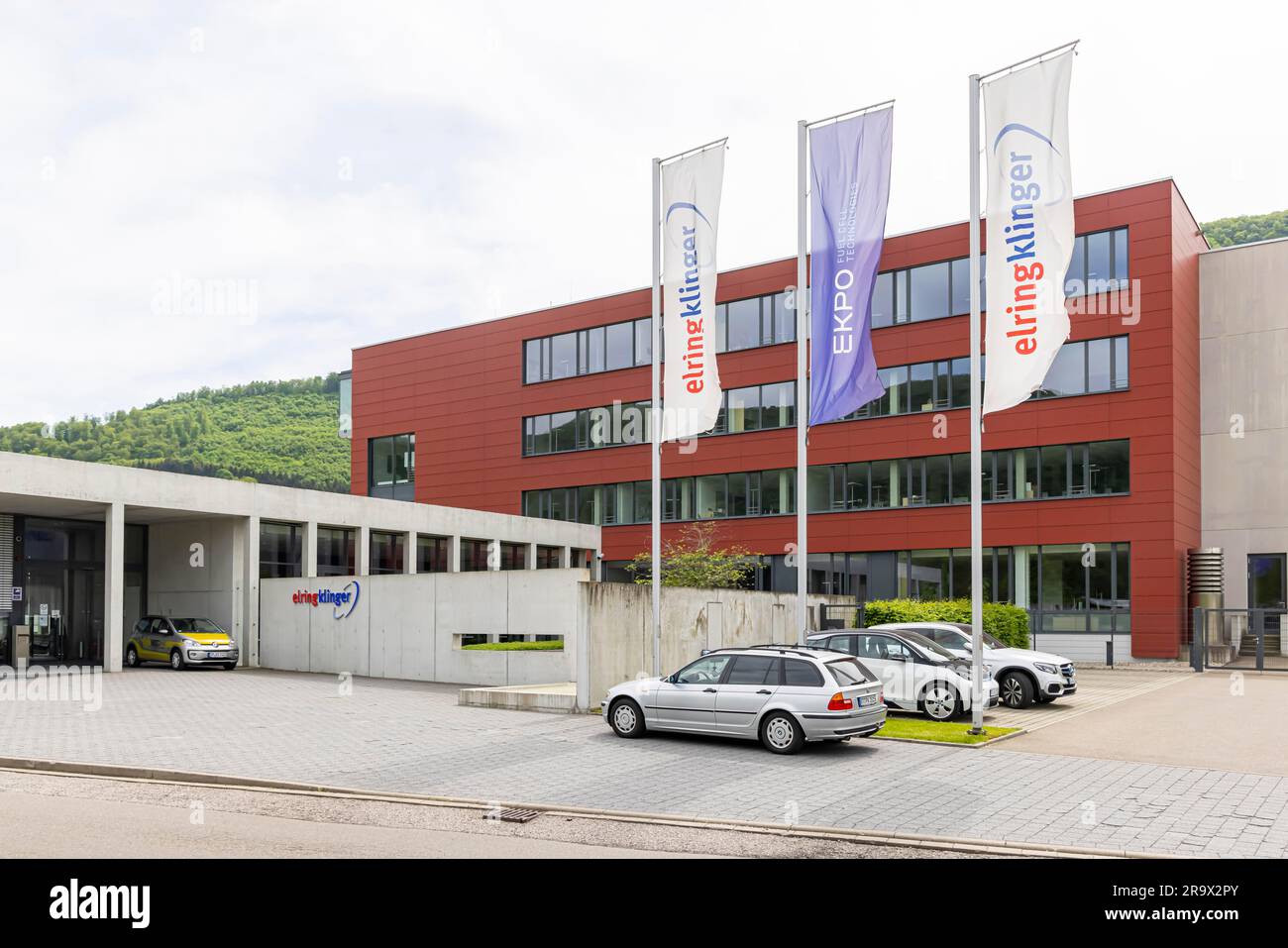 Fornitore automobilistico Elring Klinger AG, sede centrale, edificio e logo dell'azienda, Dettingen an der Erms, Baden-Wuerttemberg, Germania Foto Stock