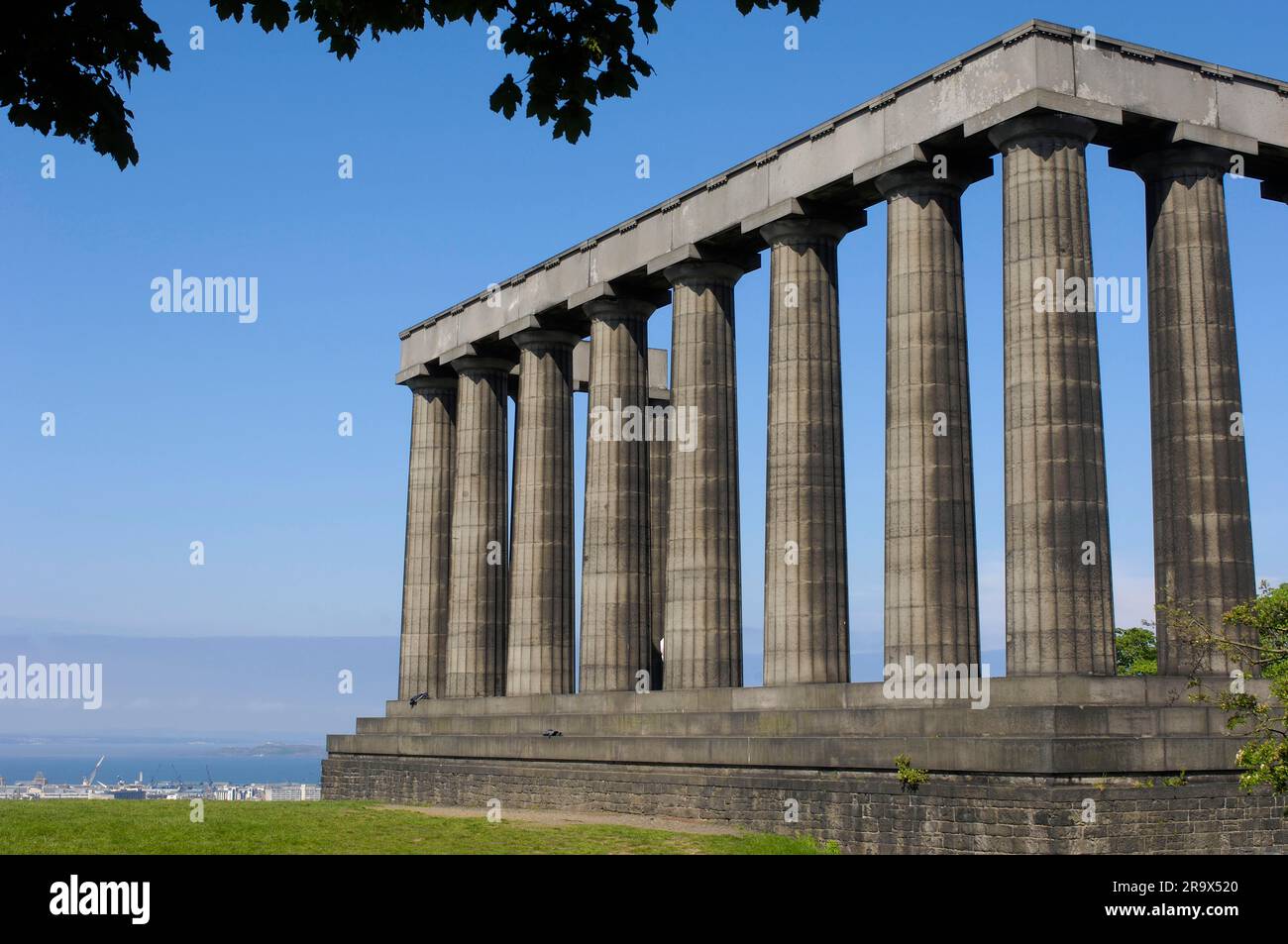 Monumento nazionale, Edimburgo, Lothian, Scozia, Edinburg, Guerre napoleoniche, Monumento Nazionale, Monumento Nazionale Foto Stock