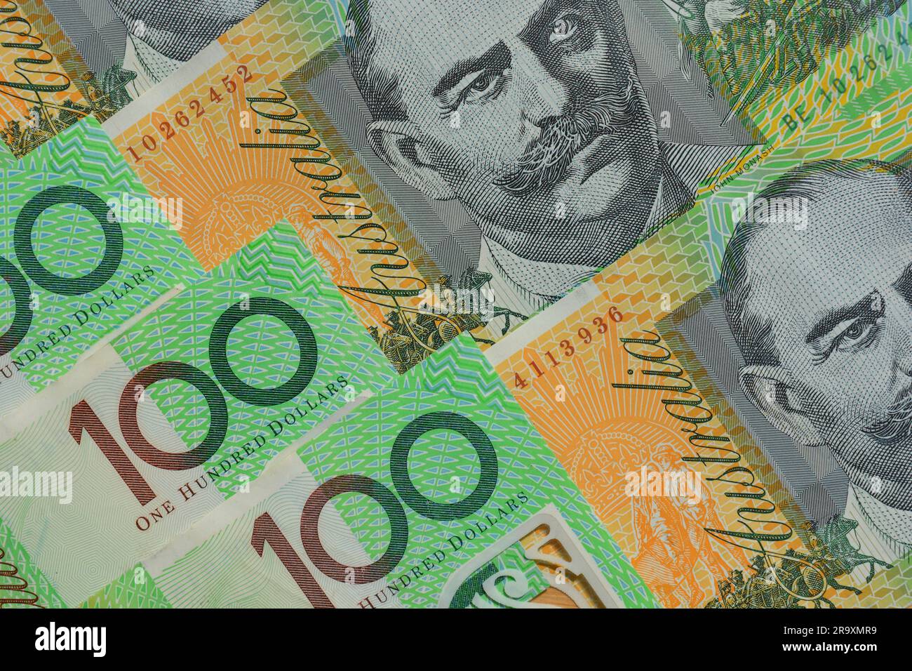 Banconote australiane da 100 dollari sfondo, nuove banconote non circolate Foto Stock