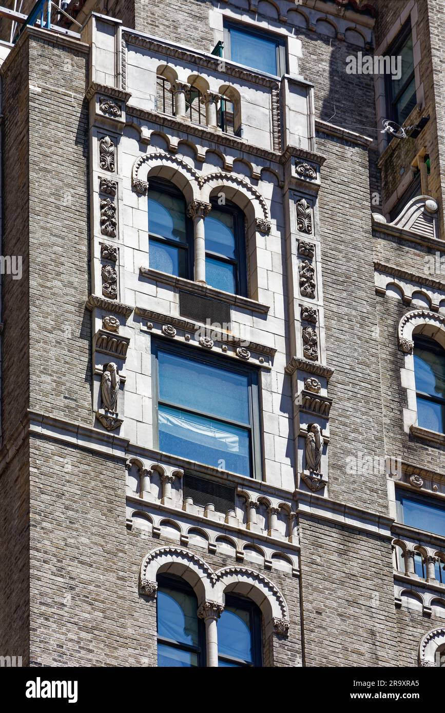 Il Benjamin è un hotel simbolo di New York nel quartiere Midtown East di Manhattan, progettato da Emery Roth e completato nel 1927. Foto Stock