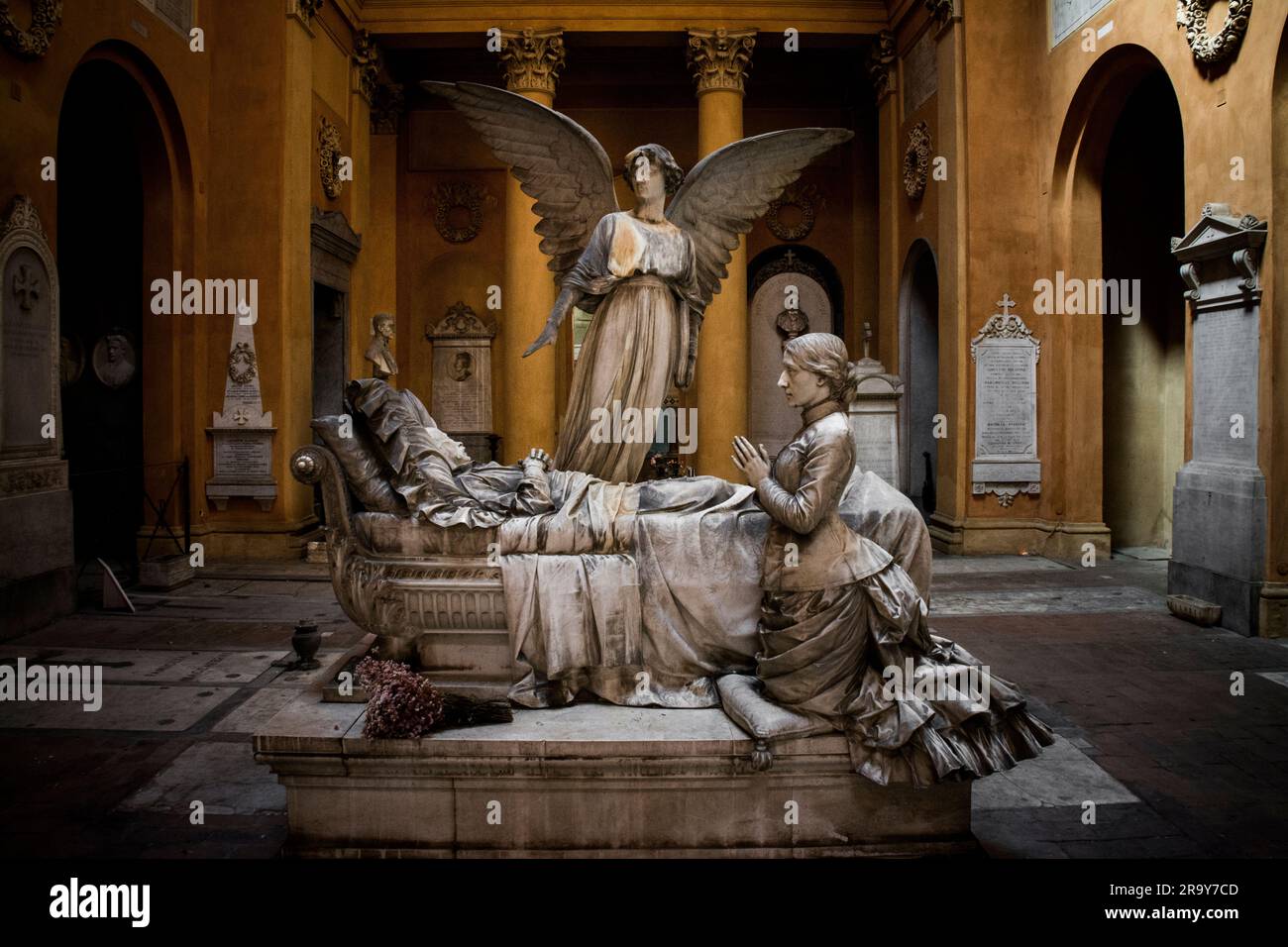 Un memoriale nel Cimitero Monumentale di Bologna, Italia Foto Stock