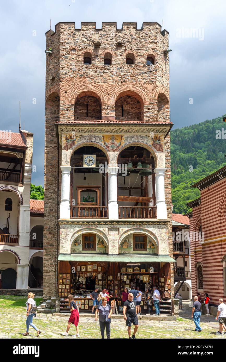 Torre di Hrelyu al Monastero di Rila (Sveti Ivan Rilski), Parco naturale del Monastero di Rila, provincia di Kyustendil, Repubblica di Bulgaria Foto Stock
