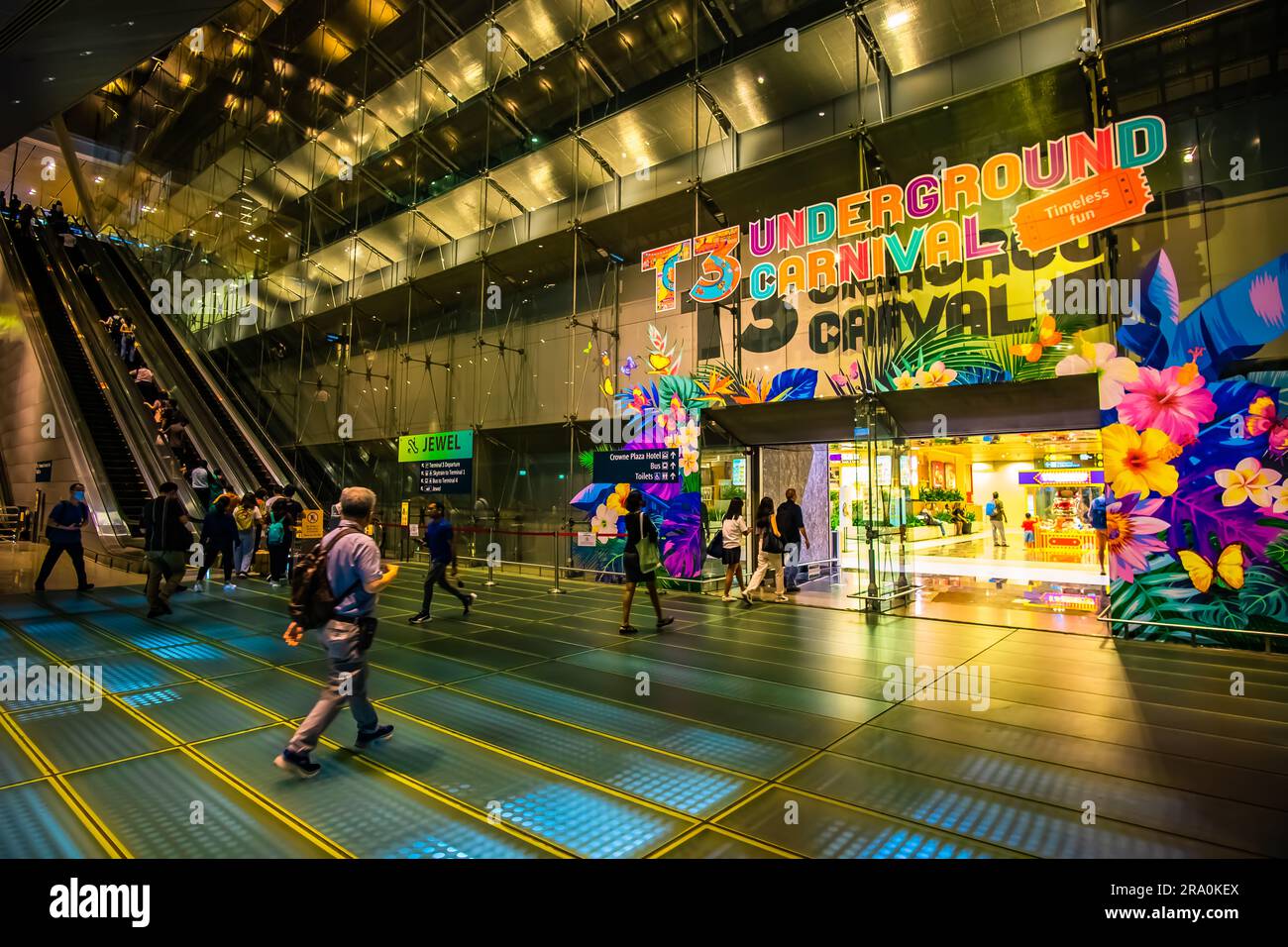 La stazione MRT dell'aeroporto di Changi è una stazione della metropolitana Mass Rapid Transit (MRT) che serve l'aeroporto di Changi e la sua struttura supplementare Jewel in Changi, Foto Stock