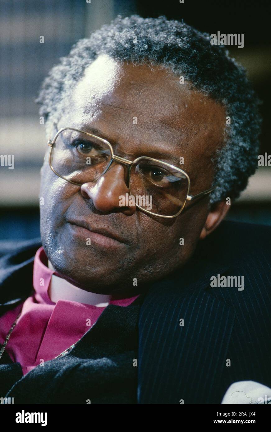 Desmond Tuto, auch Bischof Desmond Tutu, südafrikanischer anglikanischer Geistlicher und Menschenrechtsaktivist, Friedensnobelpreisträger nel 1984, Ritratto, circa 1985. Foto Stock