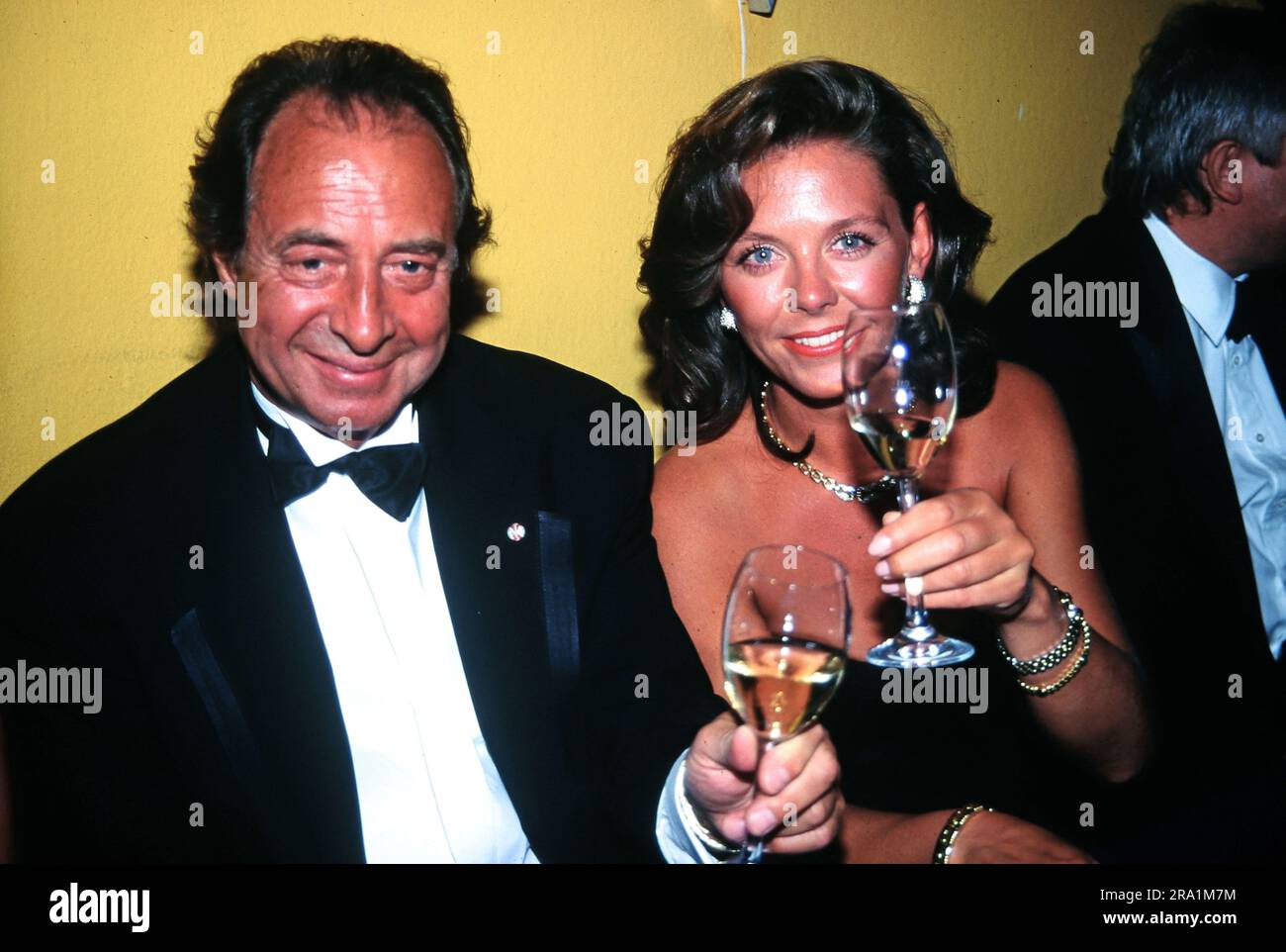 Egmont Monti Lüftner, Österreichischer Musikmanager, mit Ehefrau, Deutschland um 1995. Foto Stock