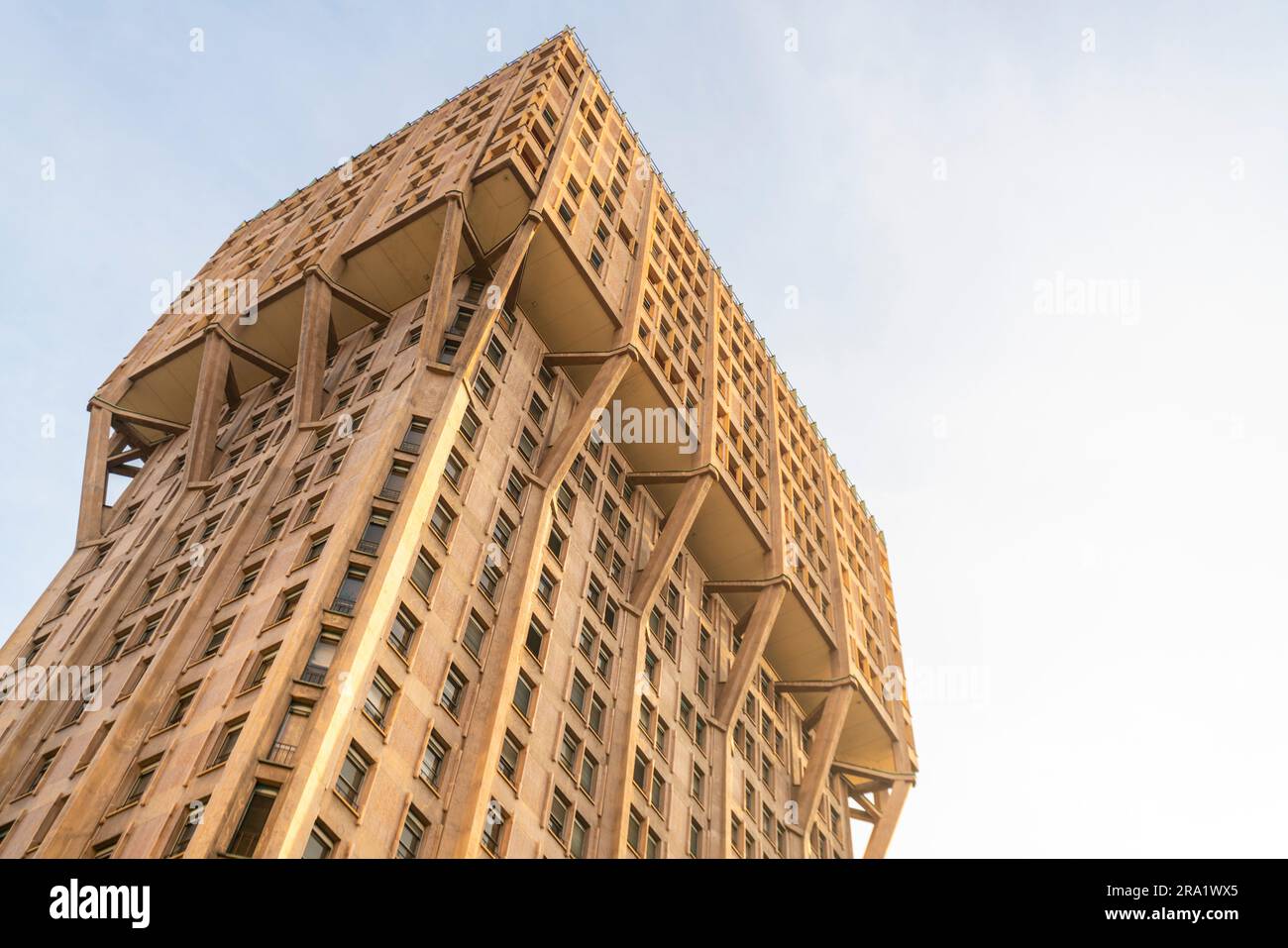 Torre Velasca Tower Building a Milano, Italia Foto Stock