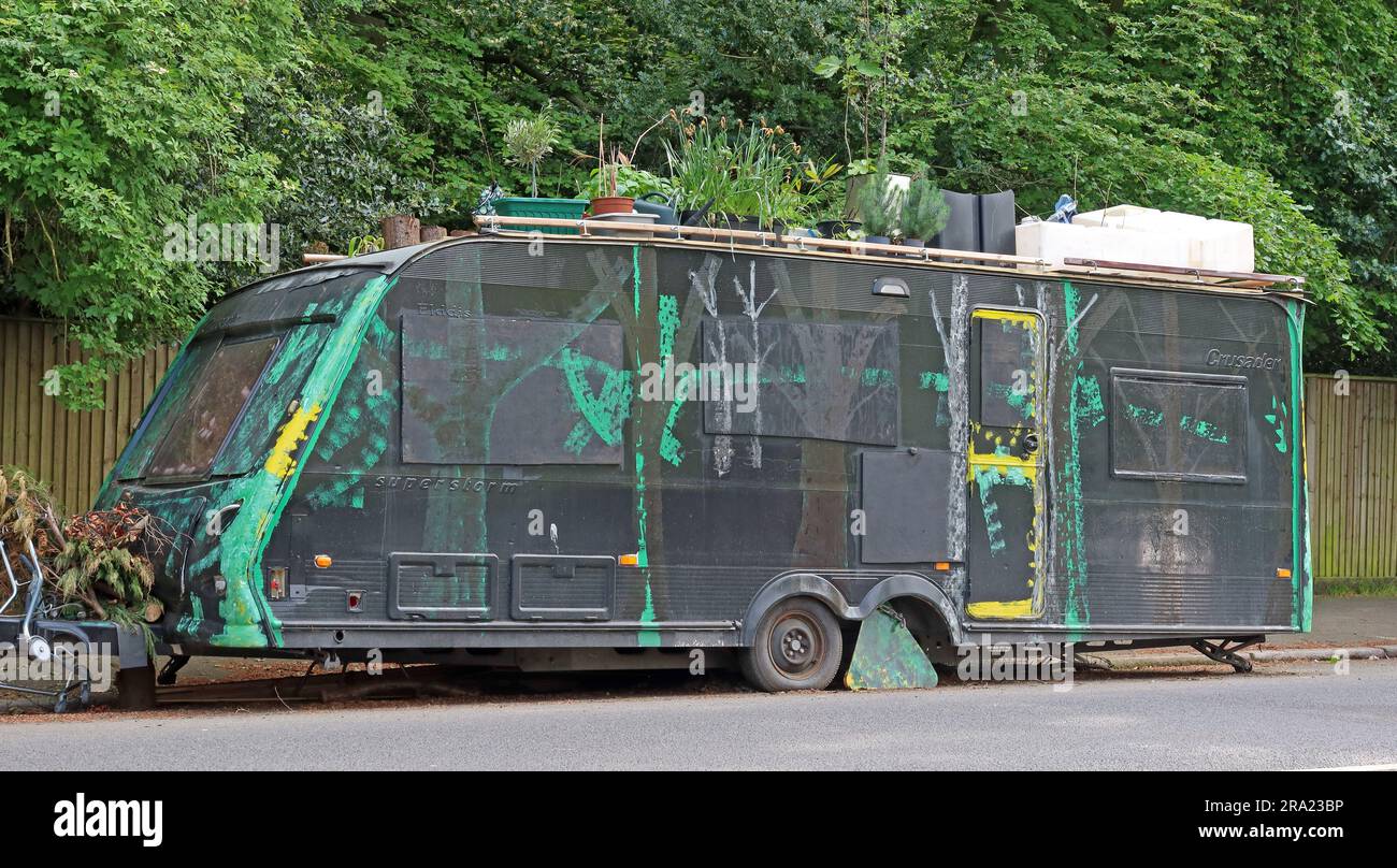 Roulotte convertite come alloggio statico, parcheggiata a Hampstead Lane, Highgate, North London, Inghilterra, Regno Unito, NW3 7JR Foto Stock
