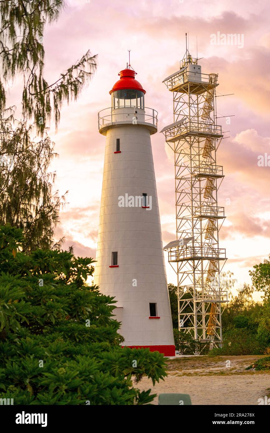 Faro di Lady Elliot Island, patrimonio dell'umanità, con nuova torre faro senza equipaggio alimentata a energia solare, Lady Elliot Island, Queensland, Australia Foto Stock