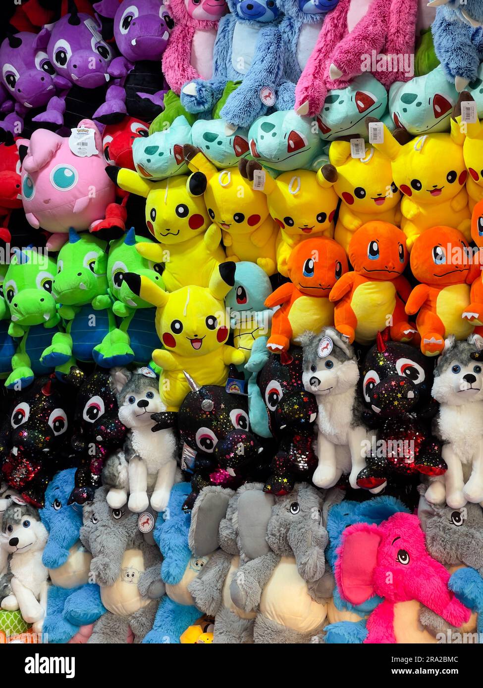 Peluche Toys to Win in an Amusement Park Foto Stock