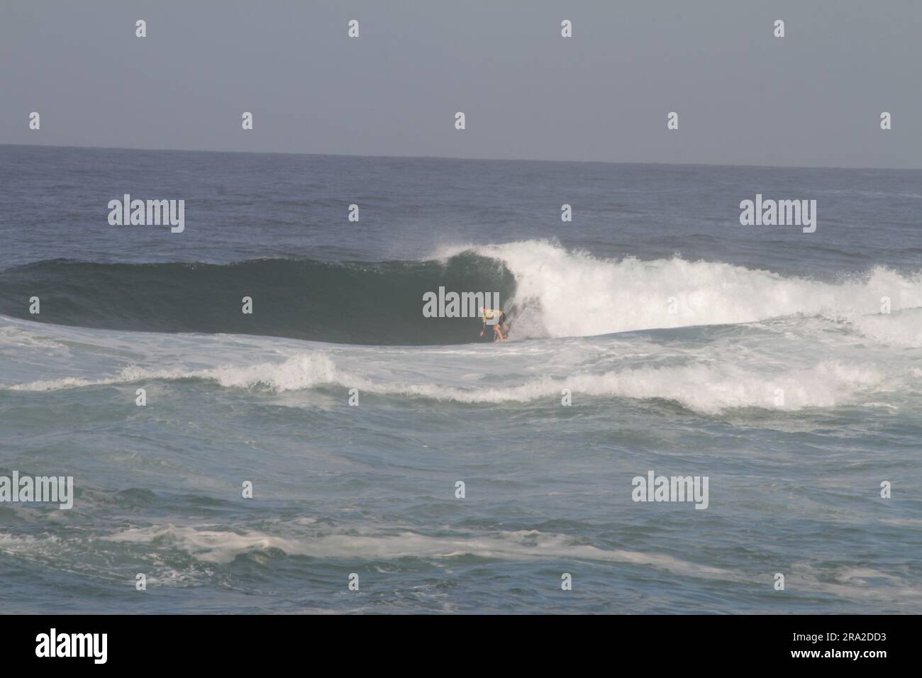 Saquarema, Brasile. 30 giugno 2023. Griffin Colapinto (USA), questo venerdì (30) durante il vivo Rio Pro Saquarema 2023 tappa brasiliana del World Surf League (WSL) World Surf Championship, tenutosi a Itaúna Beach a Saquarema, RJ. Crediti: Luiz Gomes/FotoArena/Alamy Live News Foto Stock
