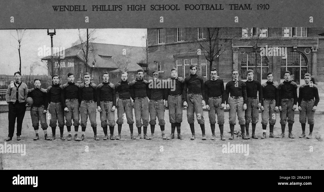 Foto della squadra della squadra di calcio del liceo Wendell Phillips del 1910 Foto Stock