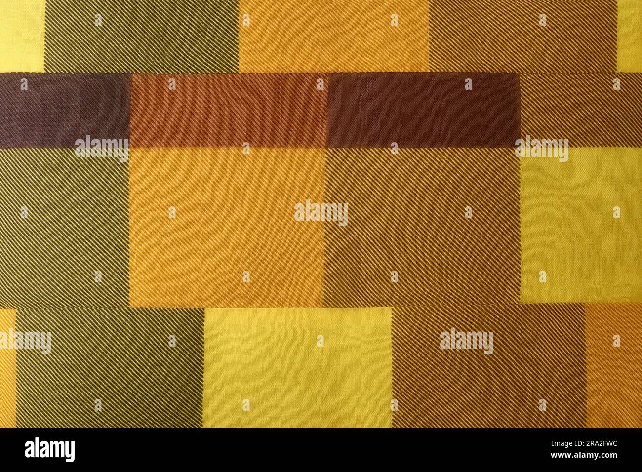 abstract di colorate fantasie di tessuti patchwork, prodotti artigianali fatti a mano, sfondo full frame o sfondo di carta da parati per cuscini, tappeti Foto Stock