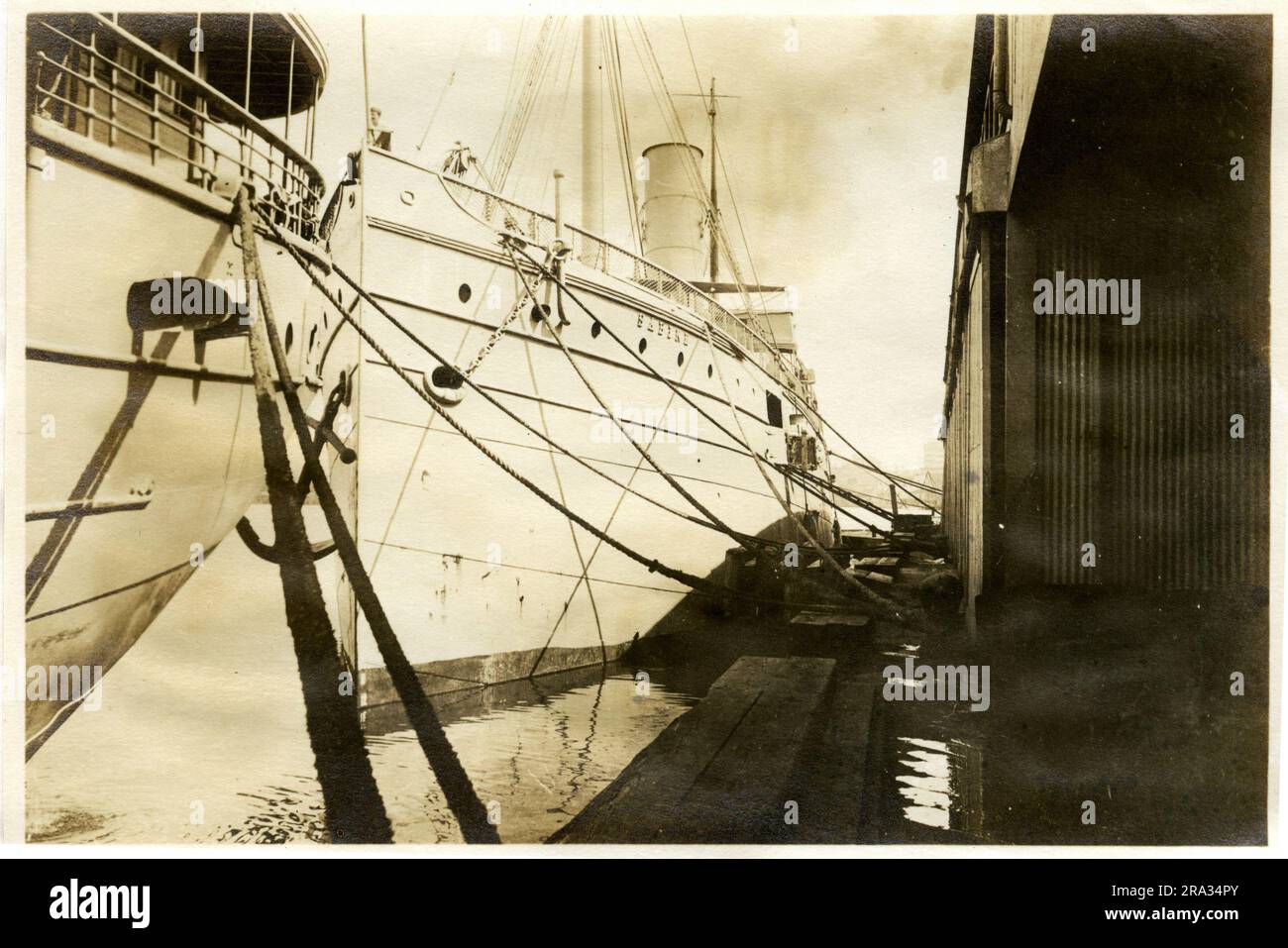 Fotografia della SS Sabine. Fotografia di S. S. Sabine. Data: - 11 giugno, L1918 1918. Nazionalità: - Americana. Tonnellaggio: - 3328. - F. L. Kinney. Proprietari: - Mallory S. S. Co. Da: - Mobile, Ala. Destinazione: - New York, N. Y. dove fotografato: - wilmington, N. C. Sesto distretto navale. Da chi fotografato: - J. B. Dearborn. Data fotografata: - 6 giugno, 1918.. 1918-06-06T00:00:00. Foto Stock