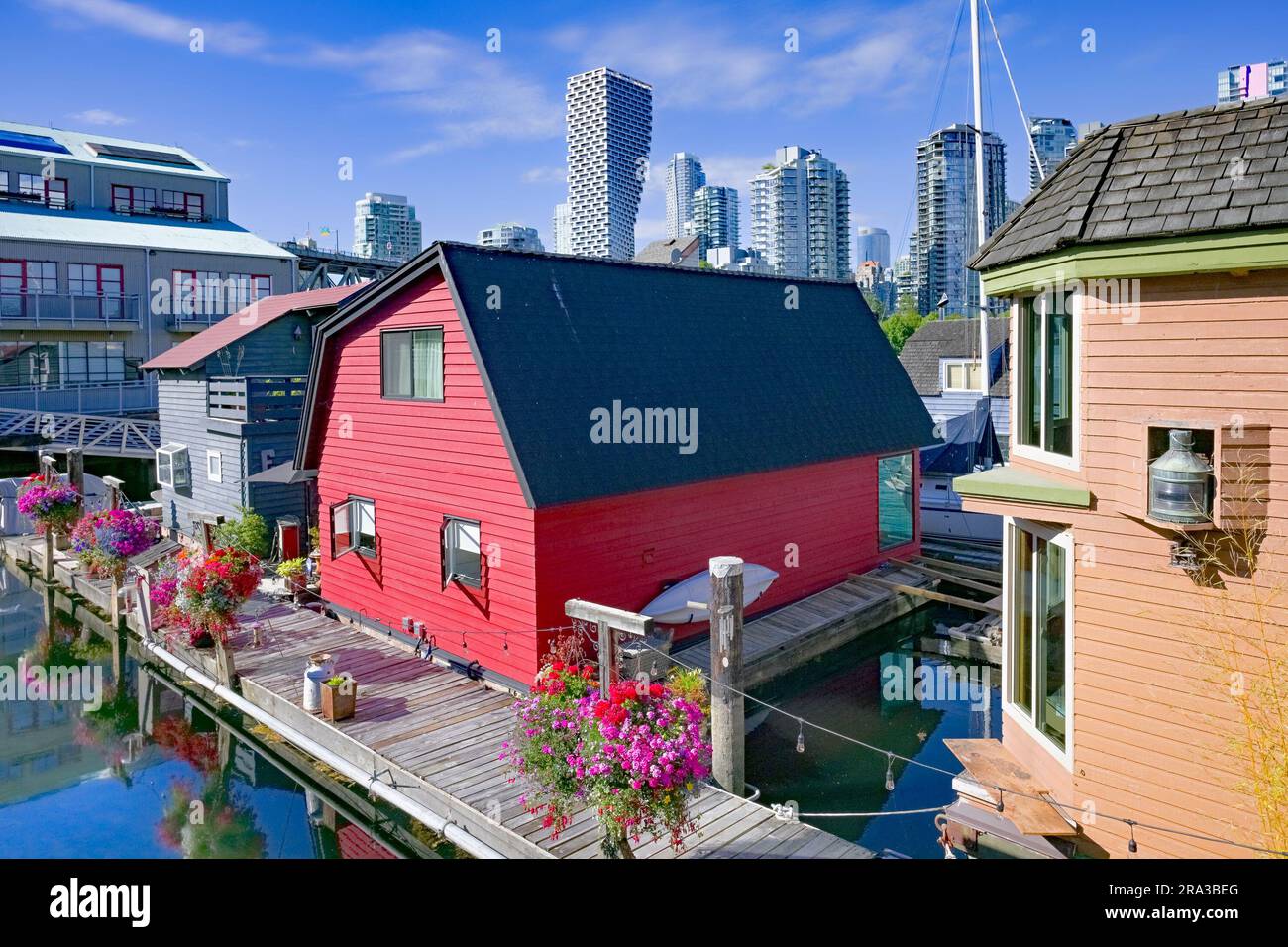 Sea Village, Float Homes, Granville Island, Vancouver, British Columbia, Canada Foto Stock