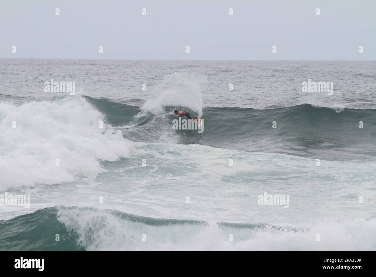 Saquarema, Brasile. 30 giugno 2023. Filipe Toledo (BRA), questo venerdì (30) durante il vivo Rio Pro Saquarema 2023 tappa brasiliana del World Surf League (WSL) World Surf Championship, tenutosi a Itaúna Beach a Saquarema, RJ. Crediti: Luiz Gomes/FotoArena/Alamy Live News Foto Stock
