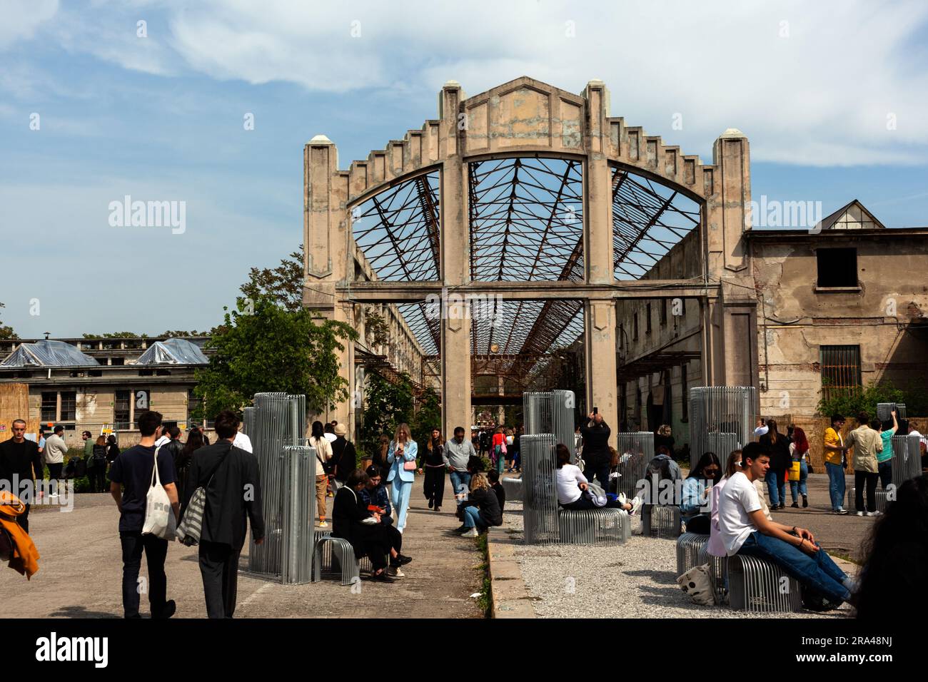 Milano, Italia - 22 aprile 2023: Veduta dell'Ex mattatoio di Alcova durante la Milano Design Week 2023 Foto Stock