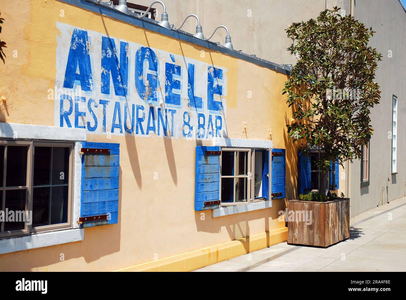 Un piccolo ristorante francese si trova nel centro di Napa, California, nel cuore della regione vinicola degli stati uniti Foto Stock