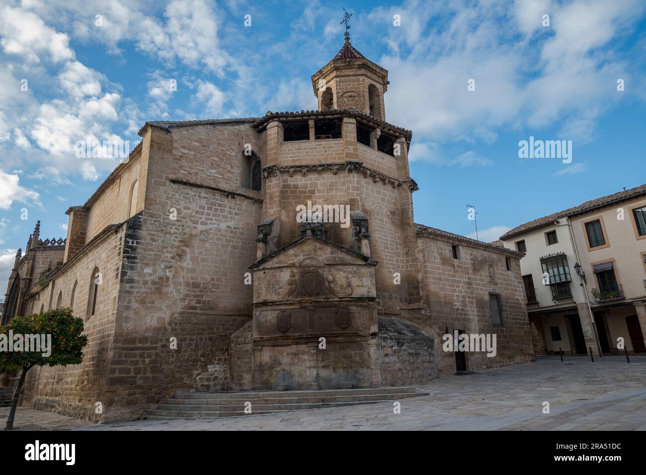Chiesa di San Pablo, nella città di Ubeda, provincia di Jaen, Spagna. Fu costruito tra il XVII e il XVIII secolo Foto Stock