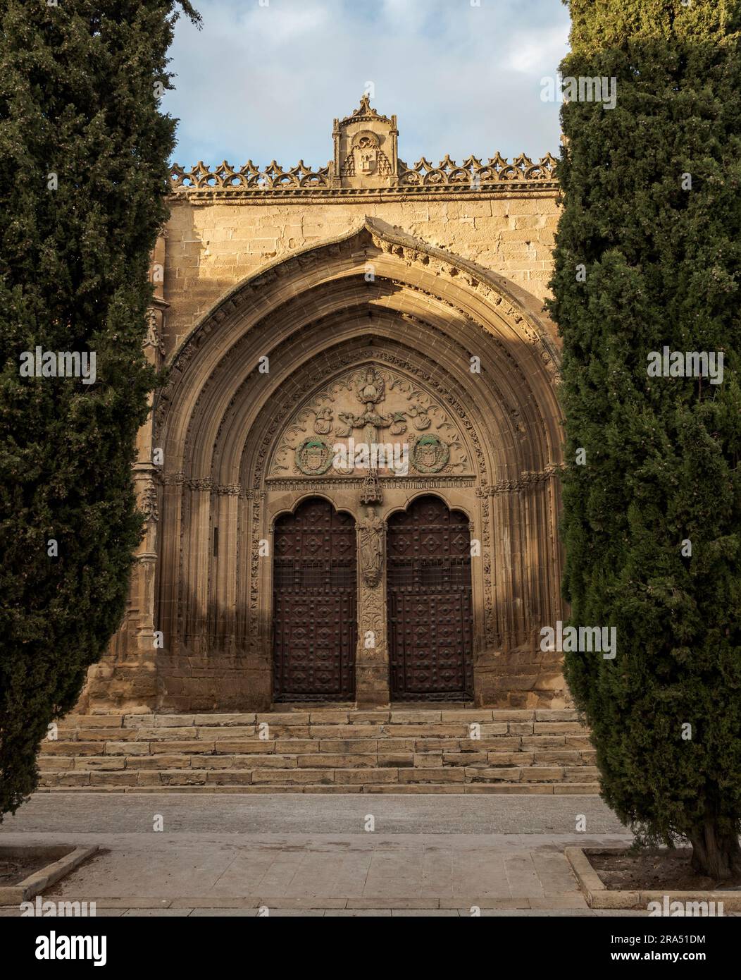 Portale principale della Chiesa di San Pablo, nella città di Ubeda, provincia di Jaen, Spagna. Fu costruito tra il XVII e il XVIII secolo. Foto Stock