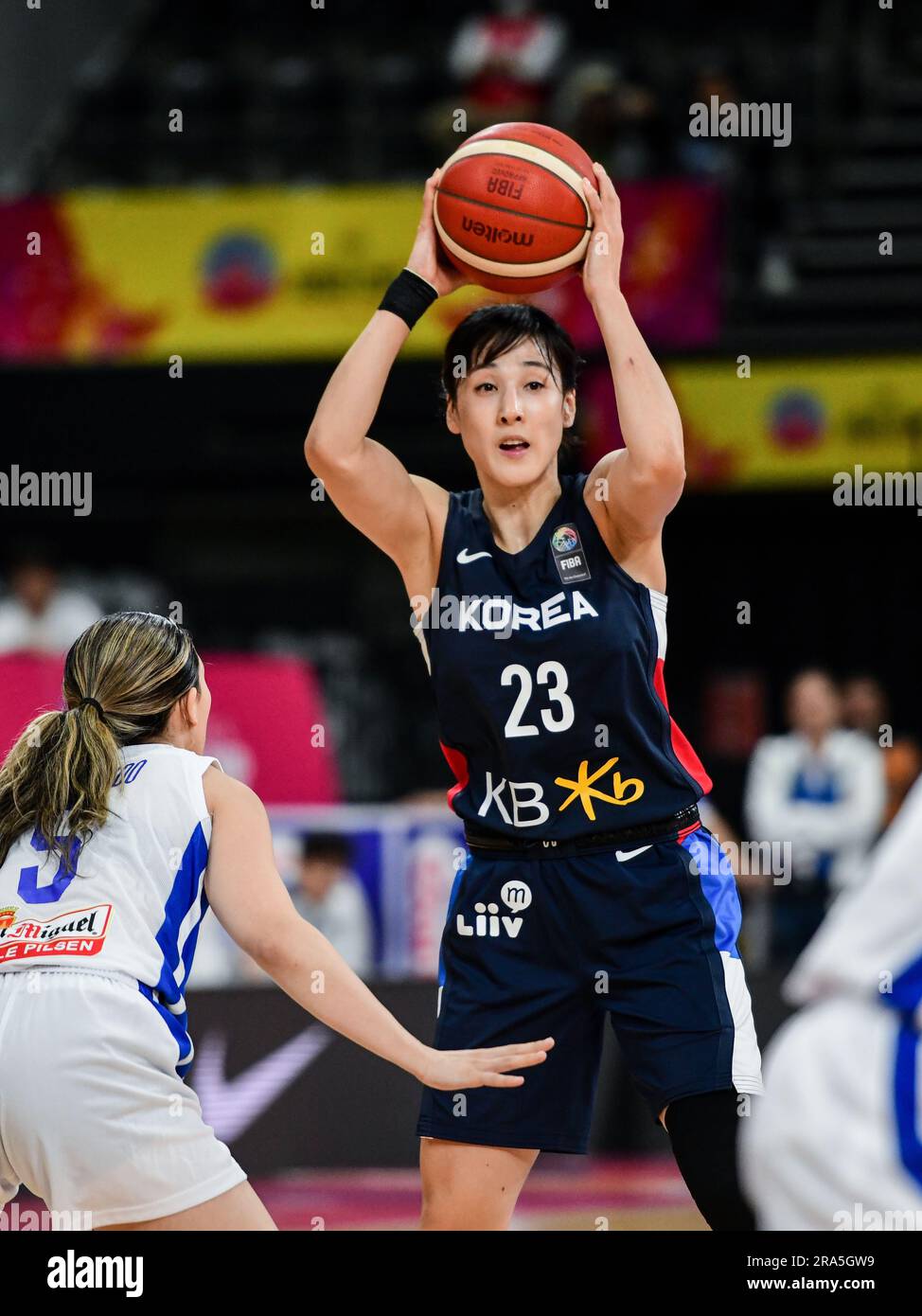 Sydney, Australia. 1 luglio 2023. Kim Danbi della squadra di pallacanestro femminile coreana ha visto in azione durante la FIBA Women's Asia Cup 2023 Division A match tra Filippine e Corea del Sud tenutosi al Quay Centre. Punteggio finale; Corea 80:71 Filippine. (Foto di Luis Veniegra/SOPA Images/Sipa USA) credito: SIPA USA/Alamy Live News Foto Stock