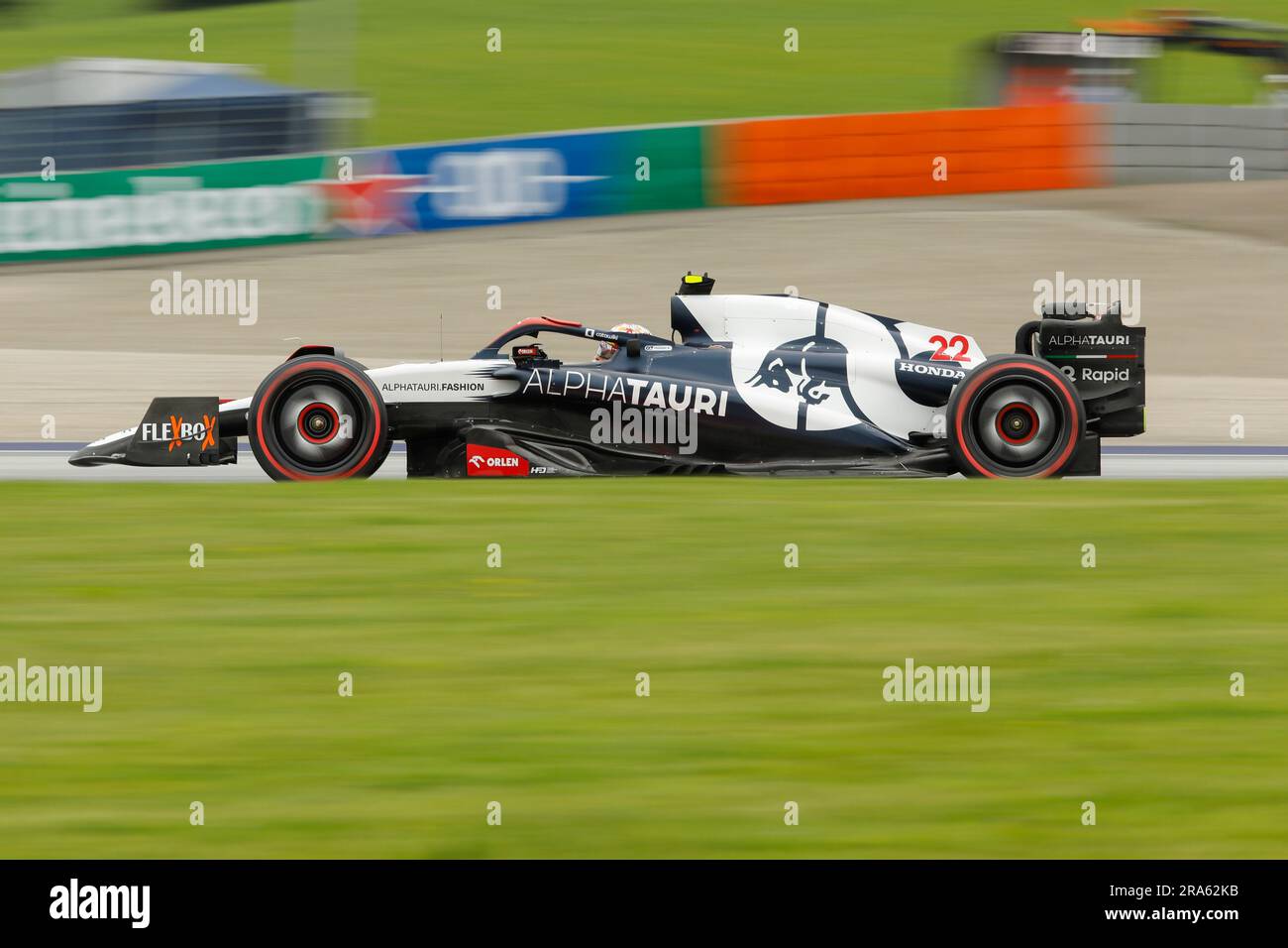 Spielberg, Austria. 1 luglio 2023. Formula 1 Rolex Gran Premio d'Austria al Red Bull Ring, Austria. Nella foto: #22 Yuki Tsunoda (JPN) di Scuderia AlphaTauri in AlphaTauri AT04 durante lo Sprint Shootout © Piotr Zajac/Alamy Live News Foto Stock