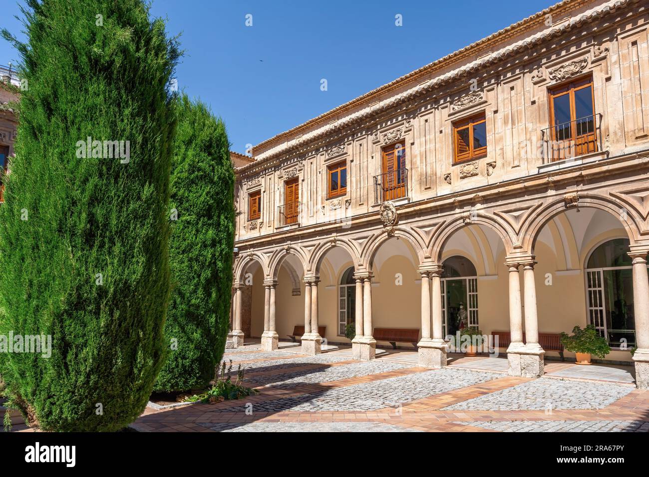 Monastero reale di Santo Domingo Chiostri - Jaen, Spagna Foto Stock