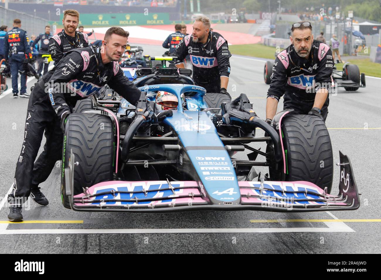 Spielberg, Austria. 1 luglio 2023. Formula 1 Rolex Gran Premio d'Austria al Red Bull Ring, Austria. Sprint Race nella foto: N. 10 Pierre Gasly (fra) del team BWT Alpine F1 in Alpine A523 sulla griglia © Piotr Zajac/Alamy Live News Foto Stock