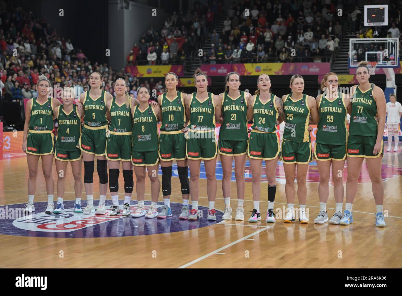 Sydney, Australia. 1 luglio 2023. Australia Women Basketball Team si schiera durante la FIBA Women's Asia Cup 2023 Division A match tra Cina e Australia al Quay Centre. Punteggio finale; Cina 74:60 Australia. Credito: SOPA Images Limited/Alamy Live News Foto Stock