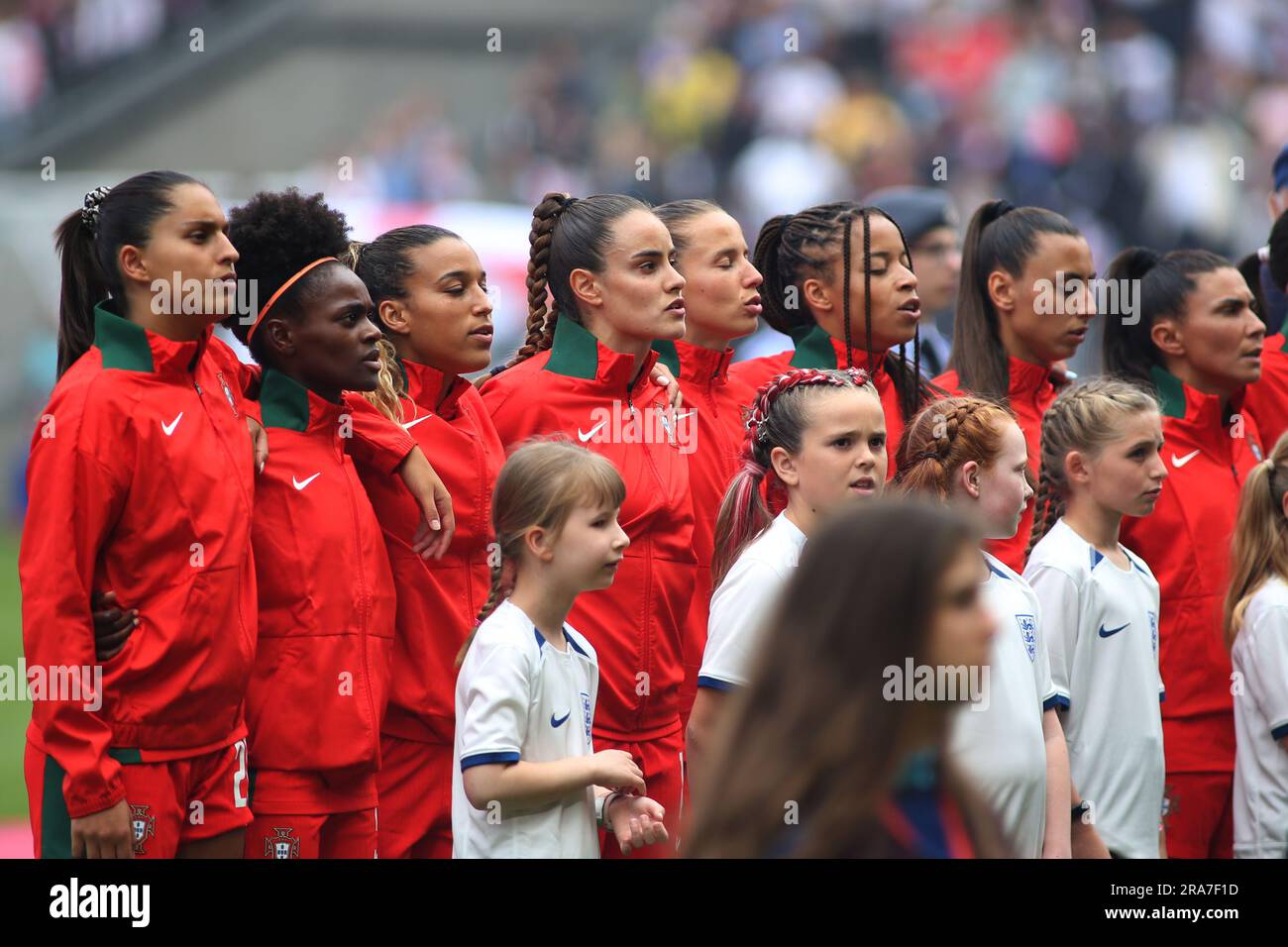 Londra, Regno Unito. 1 luglio 2023. Londra, 6 aprile 2023: La nazionale portoghese canta l'inno nazionale durante la partita amichevole femminile internazionale tra Inghilterra e Portogallo allo Stadio MK, Milton Keynes, Inghilterra. (Pedro Soares/SPP) credito: SPP Sport Press Photo. /Alamy Live News Foto Stock