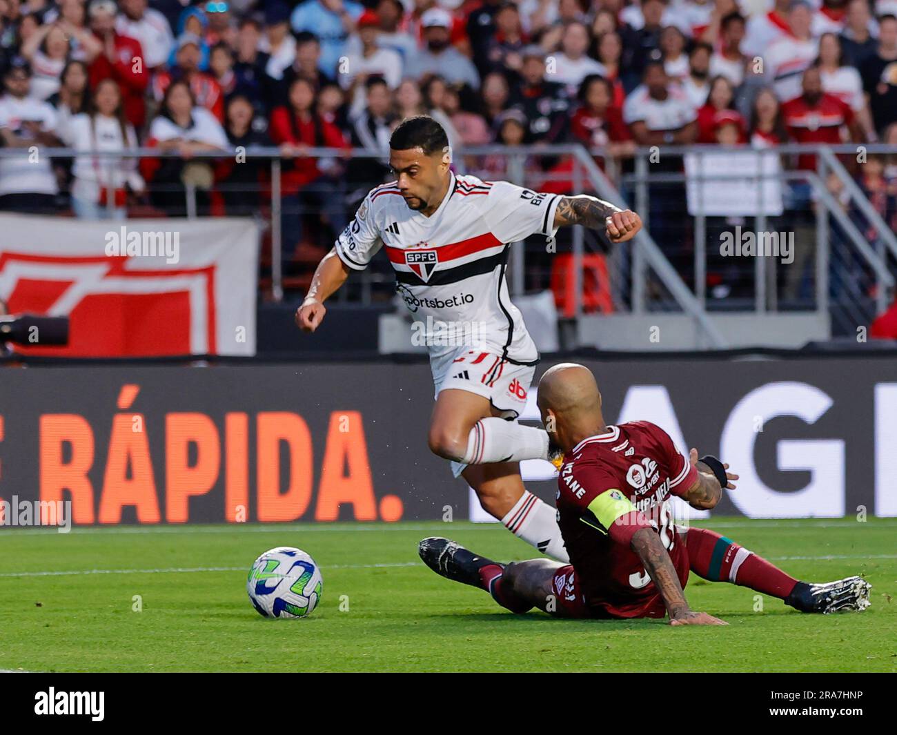 San Paolo, Brasile. 1 luglio 2023. Partita tra San Paolo e Fluminense per la tredicesima prova del Campionato brasiliano 2023, presso l'Estadio Cicero Pompeu de Toledo, Morumbi, sabato pomeriggio 01. Adriana Spaca/SPP (Adriana Spaca/SPP) credito: SPP Sport Press Photo. /Alamy Live News Foto Stock