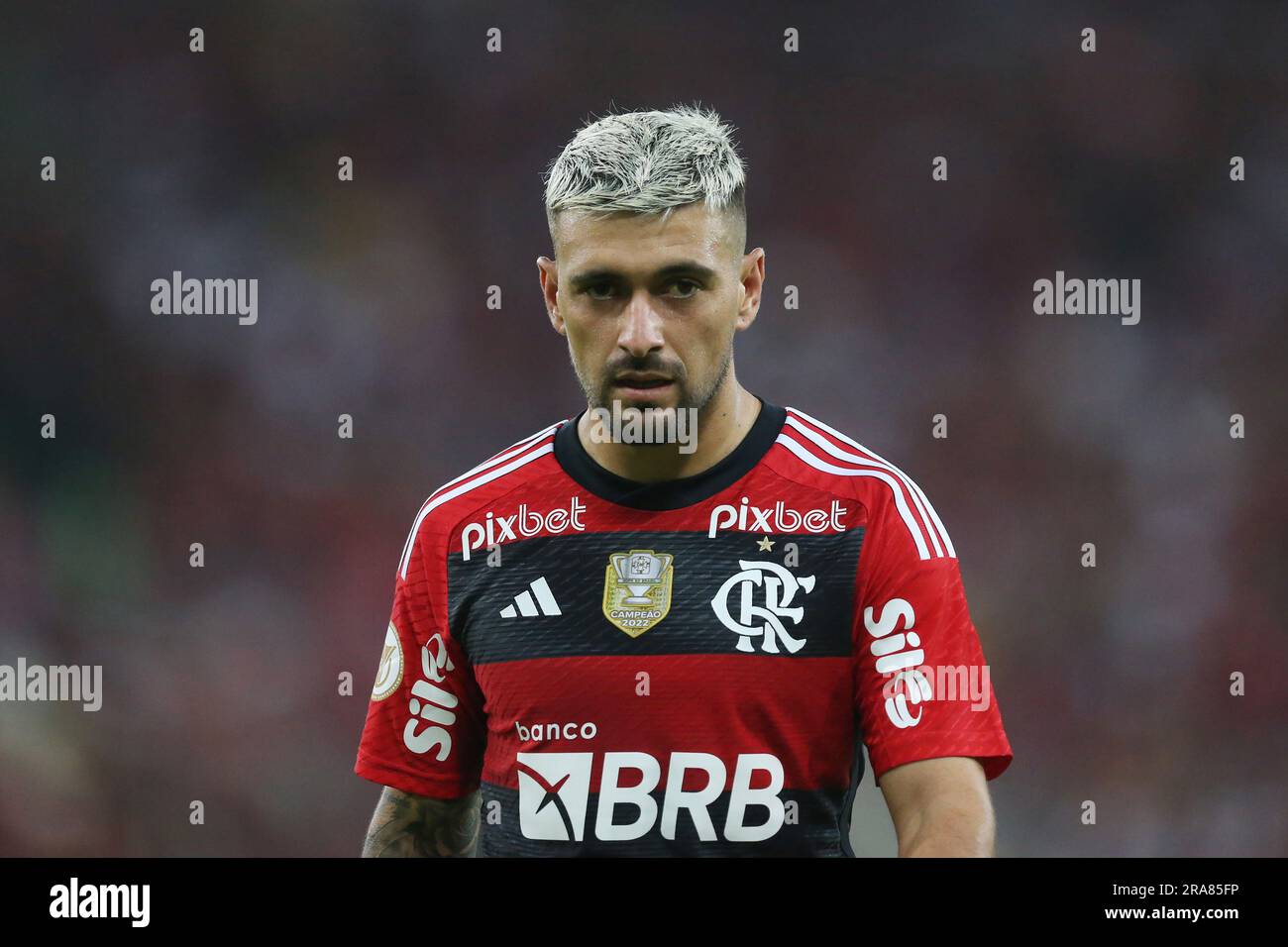 1 luglio 2023: Stadio Maracana, Rio de Janeiro, Brasile: Campionato Brasileiro calcio, Flamengo contro Fortaleza; Giorgian De Arrascaeta di Flamengo crediti: Action Plus Sports Images/Alamy Live News Foto Stock