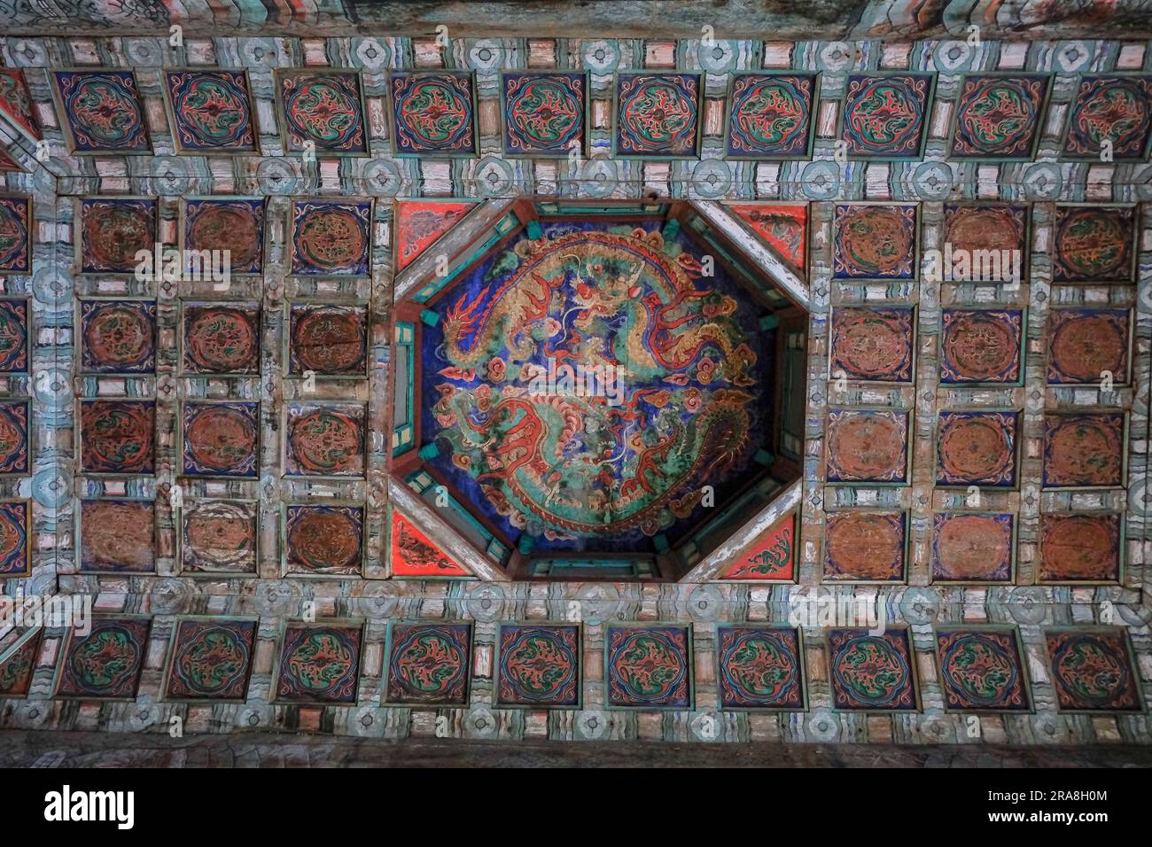 Seoul, Corea del Sud - 28 giugno 2023: Dettaglio del Palazzo Gyeongbokgung a Seoul, Corea del Sud. Foto Stock