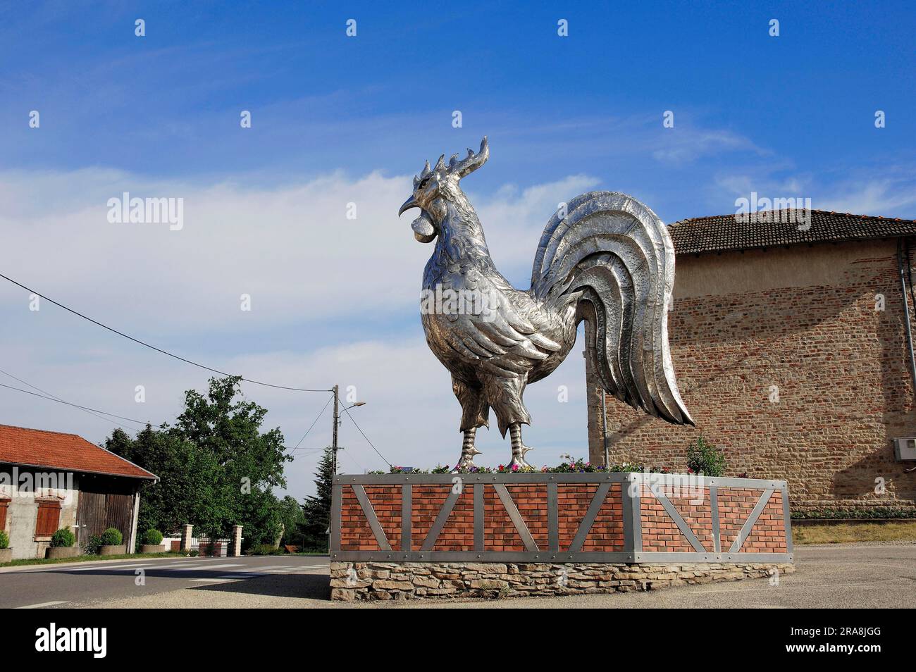 Scultura di gallo, Bresse, Ain, Rodano-Alpi, Francia Foto Stock