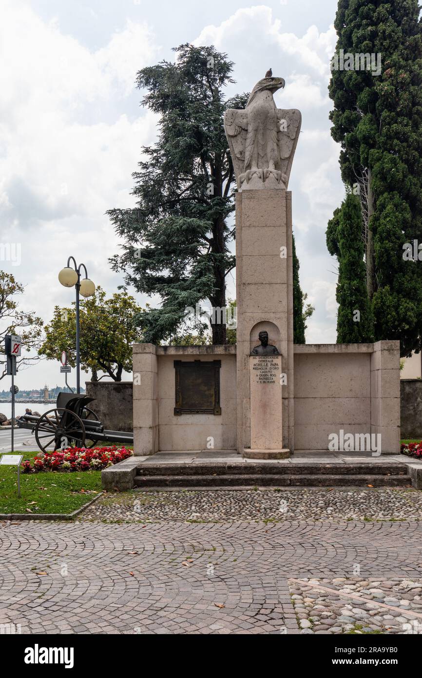 Monumento ai caduti di le guerre immagini e fotografie stock ad alta ...