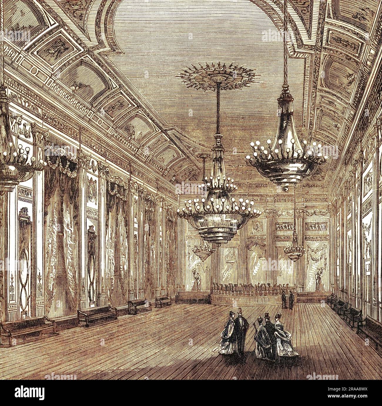 La sala da ballo delle Willis's Rooms, un tempo un elegante centro sociale. Data: Circa 1860 Foto Stock