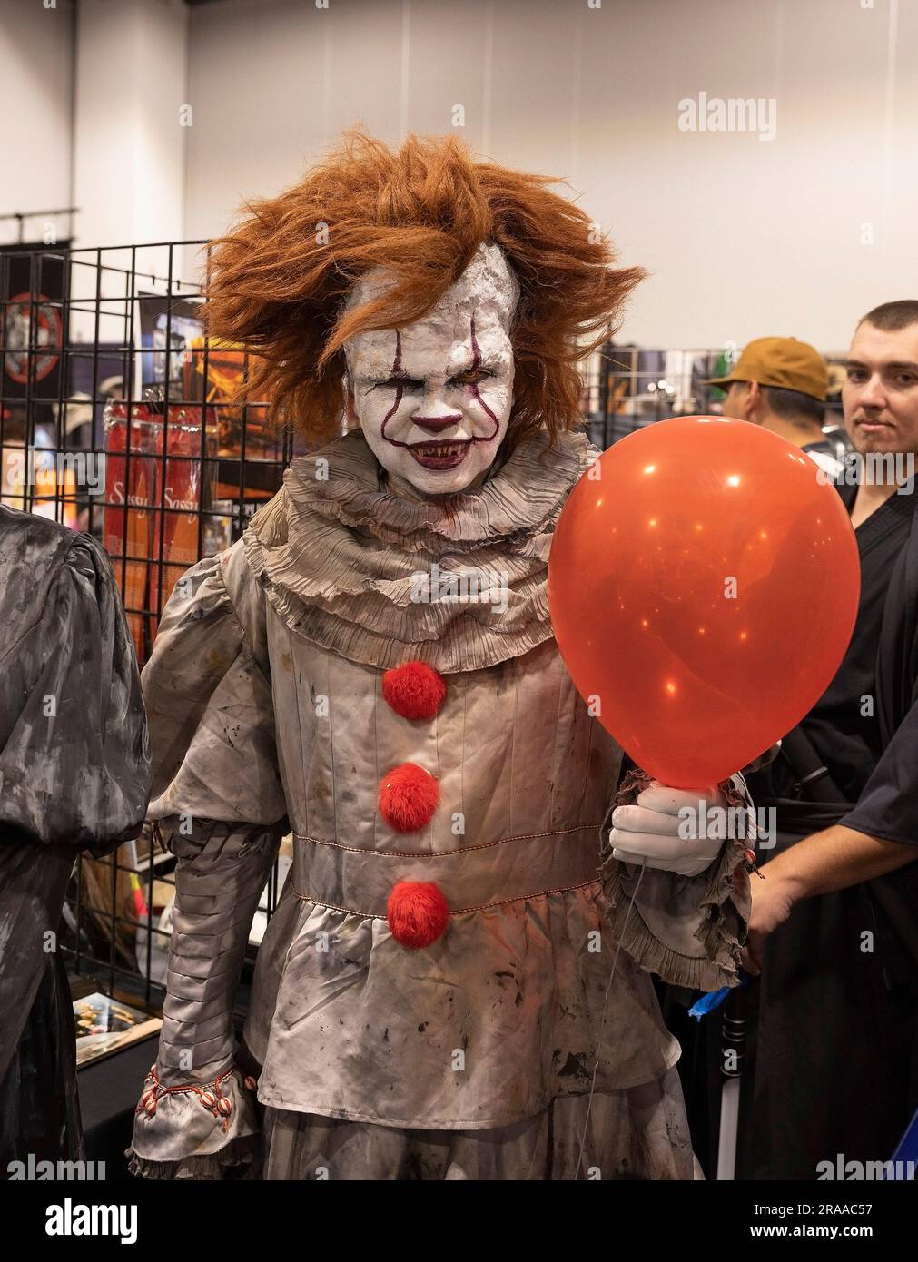 1° luglio 2023, Denver, Colorado, USA: I fan di FAN EXPO a Denver sabato pomeriggio swarm the Colorado Convention Center. (Immagine di credito: © Hector Acevedo/ZUMA Press Wire) SOLO USO EDITORIALE! Non per USO commerciale! Foto Stock