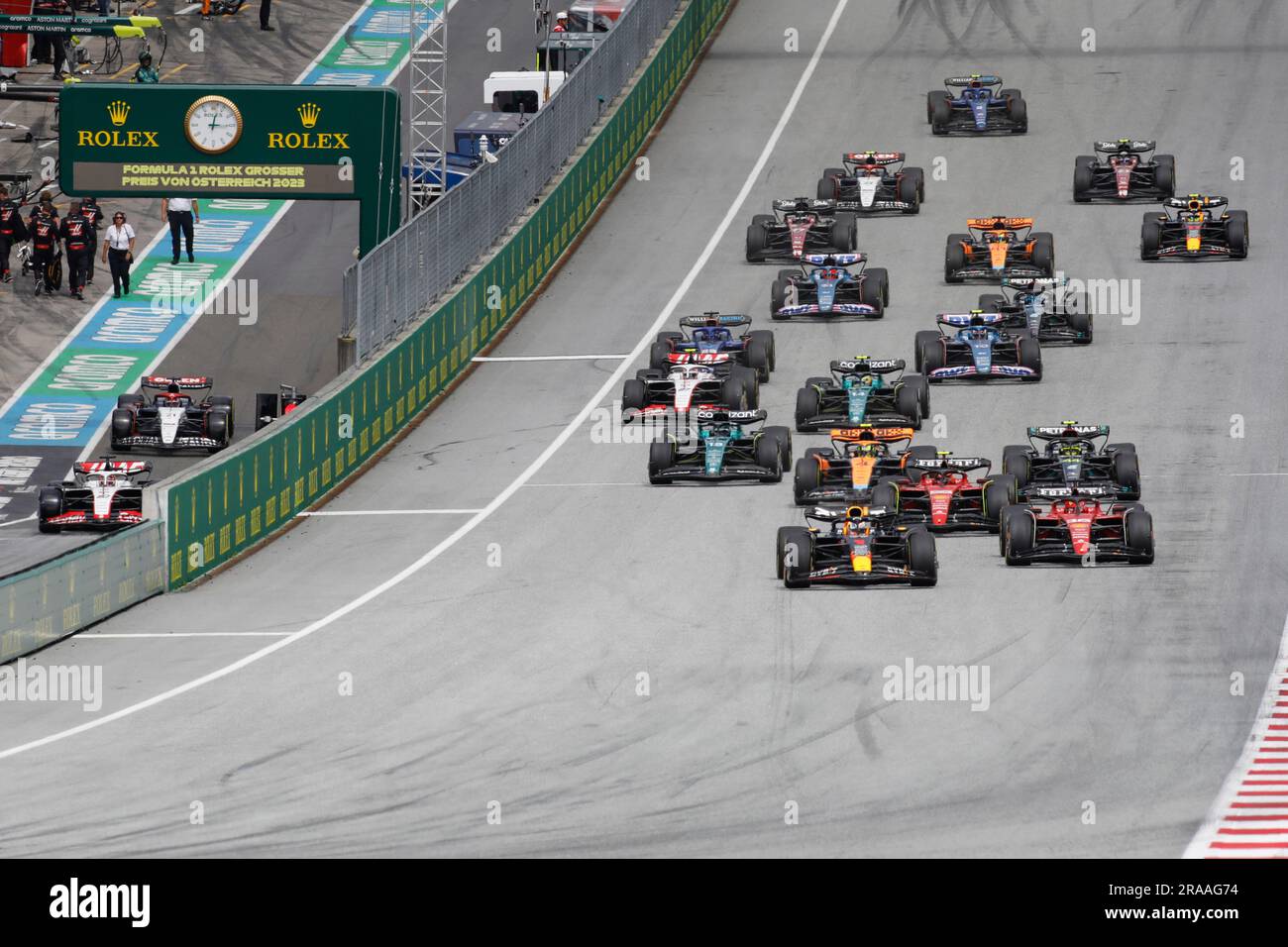 Spielberg, Austria. 2 luglio 2023. Formula 1 Rolex Gran Premio d'Austria al Red Bull Ring, Austria. Nella foto: Inizio della gara © Piotr Zajac/Alamy Live News Foto Stock